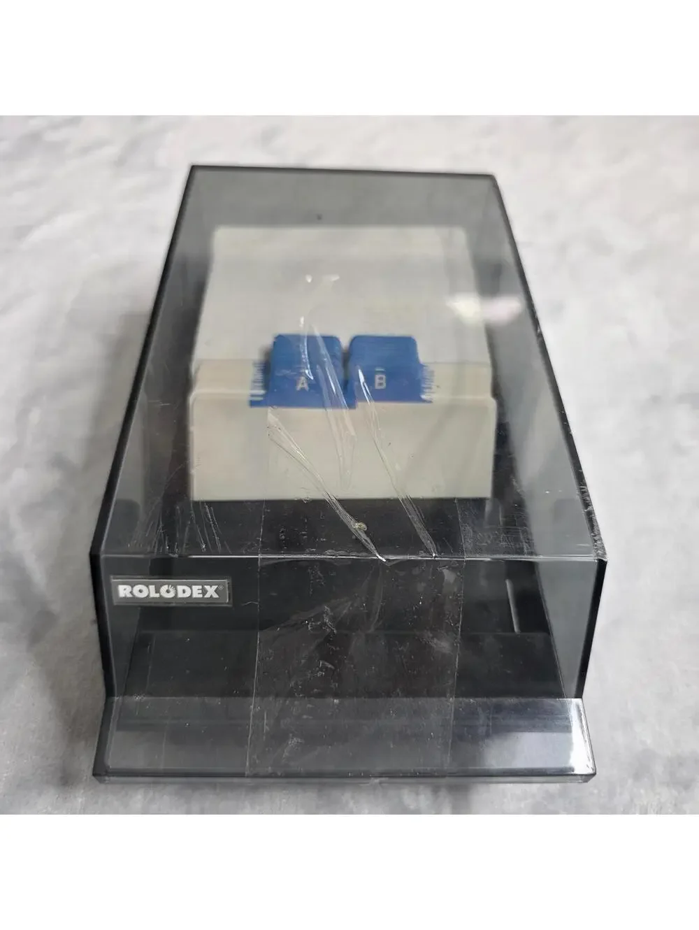 Vintage 1980s Rolodex VIP-24C Card File with Dividersfor 4
